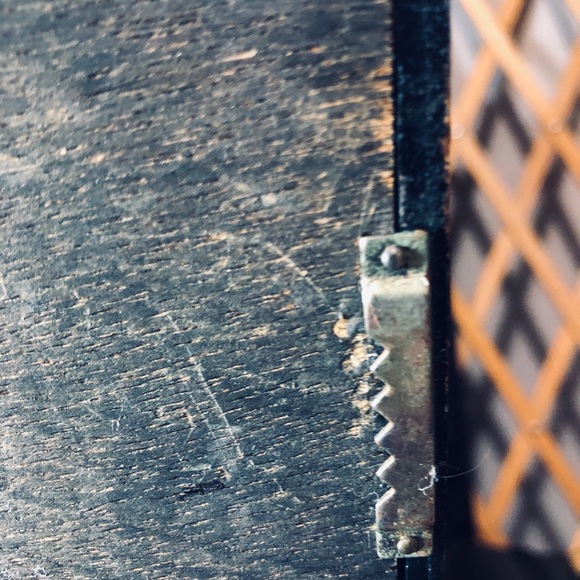 Multi Compartment Display Shelf - Picture 11 of 12